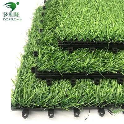 Double PP NET PU Backing Artificial Grass Tile met PE Monofilament PP Curly Fiber