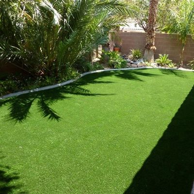 Natuurlijk uitziende kunstgras voor tuin achtergrond en huisdieren 2m/4m*25m 3/8 inch Guage