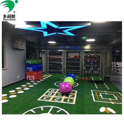 PP 52500 Density Gym Flooring Turf voor trekslee en gym gemarkeerd kunstgras