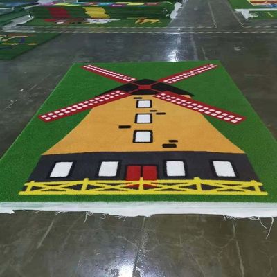 PE-PP-steunend kunstgras logo Kleurpatroon Synthetisch gras Mini-voetbal tapijt